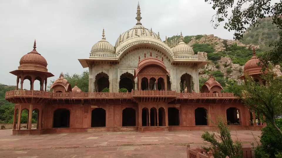 Photo of Moosi Maharani Ki Chhatri, City Palace Road, Mohalla Ladiya, Alwar, Rajasthan, India by Sarvjeet B