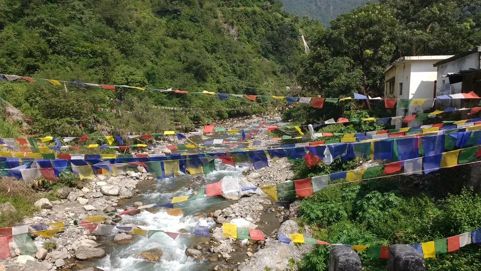 Photo of Sahastradhara, Timilimansingh, Uttarakhand, India by Sarvjeet B