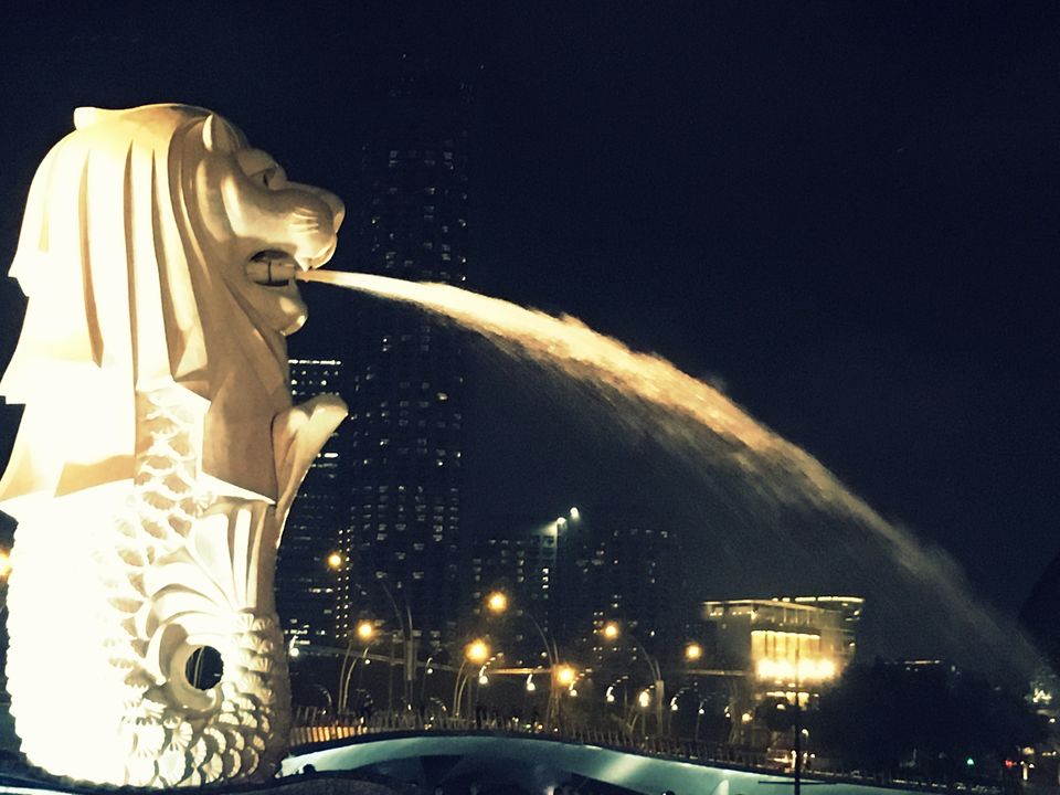 Photo of Merlion Park Singapore by Swetha Kumar