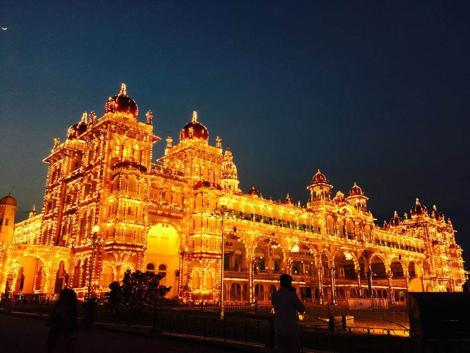 Photo of Jewel'd Mysore Palace 2/7 by Swetha Kumar