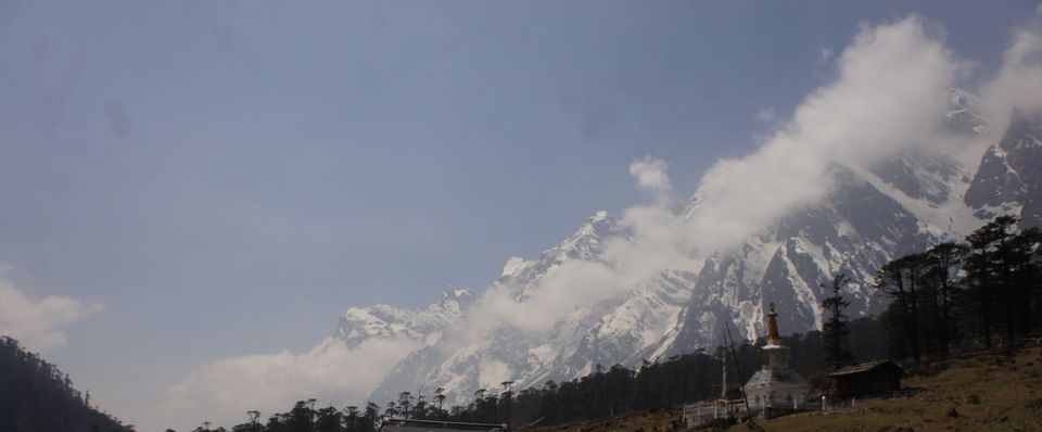 Photo of Yumthang Valley, North Sikkim, Sikkim, India by Debarghyo Sengupta