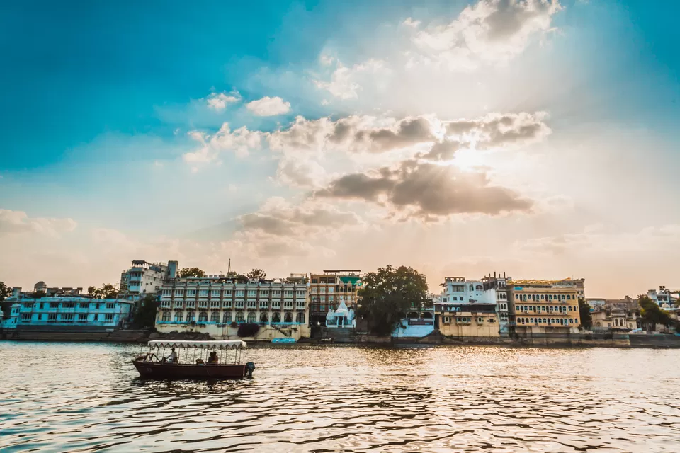 Photo of Gangaur Ghat, Old City, Pichola, Udaipur, Rajasthan, India by Sagar Sureja