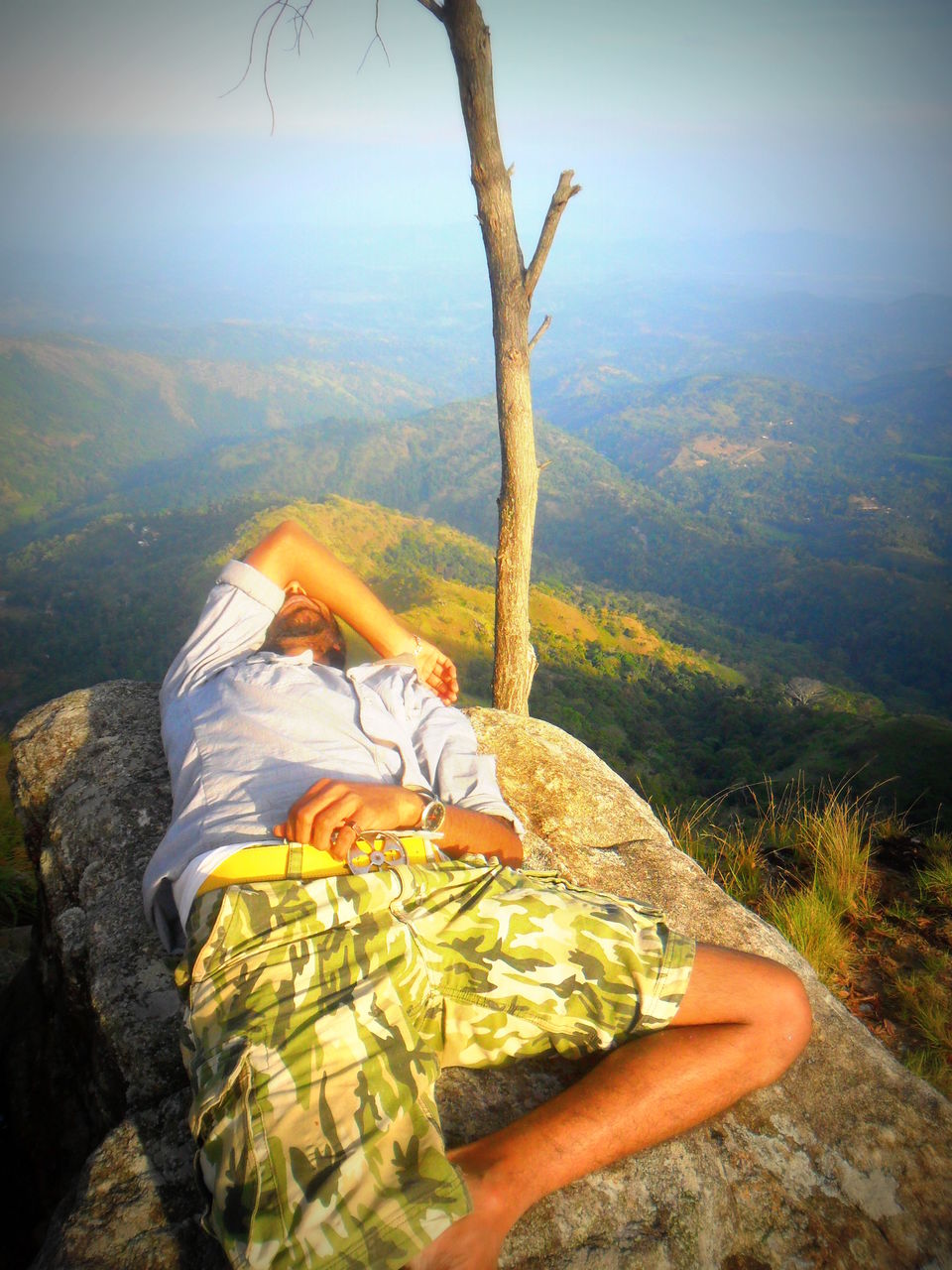 Photo of Journey To Bambaragala, Badulla, Sri Lanka. by Krishan Weerakoon