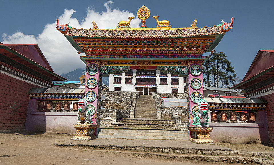 Photo of 10 reasons why trekking in Nepal is different from Indian Himalayas by Adventure-Pulse