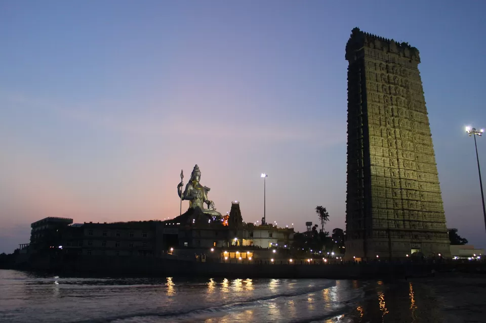 Photo of Murdeshwar Beach by Suresh Shastri