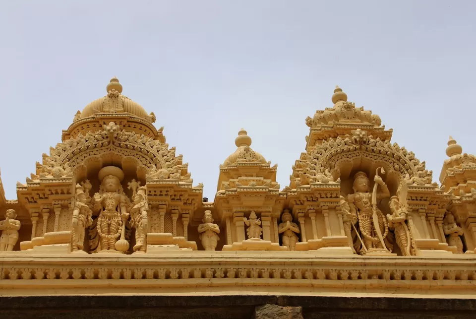 Photo of Sri Ranganathaswamy Temple, Srirangapatna, Karnataka, India by Suresh Shastri