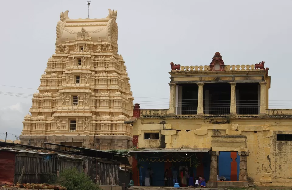 Photo of Sri Ranganathaswamy Temple, Srirangapatna, Karnataka, India by Suresh Shastri