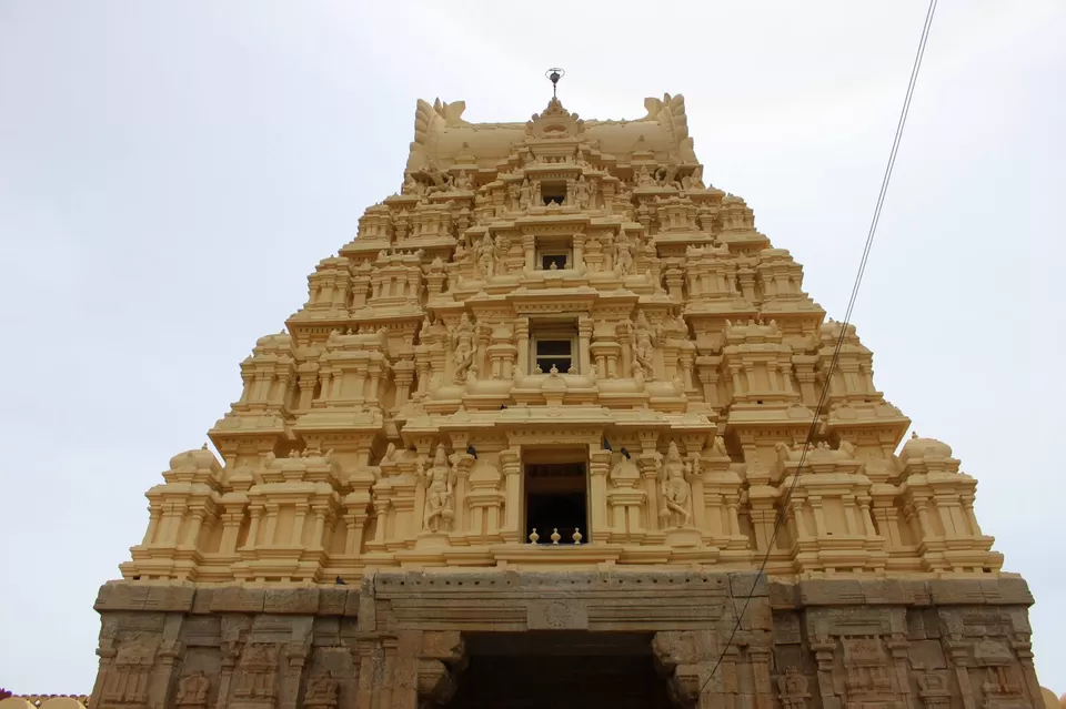 Photo of Sri Ranganathaswamy Temple, Srirangapatna, Karnataka, India by Suresh Shastri