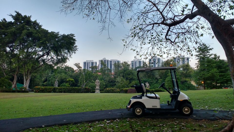 Photo of Chinese Garden Road, Chinese Garden, Singapore by Prajna Padaki