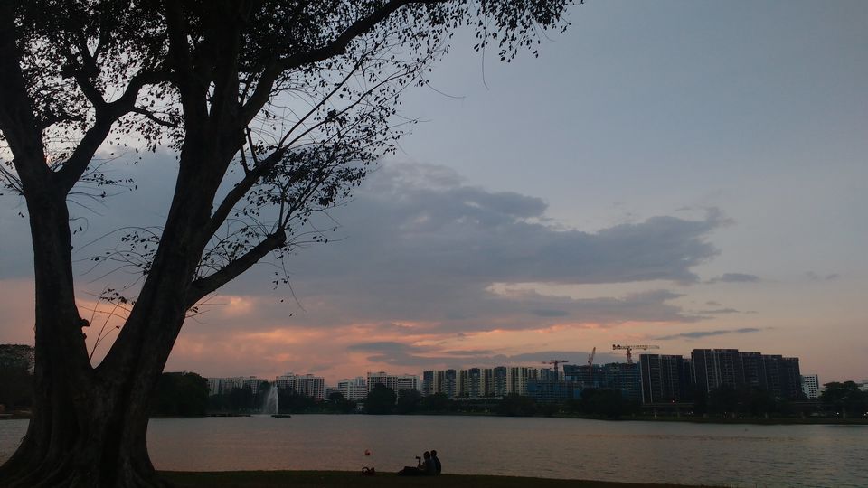 Photo of Chinese Garden Road, Chinese Garden, Singapore by Prajna Padaki