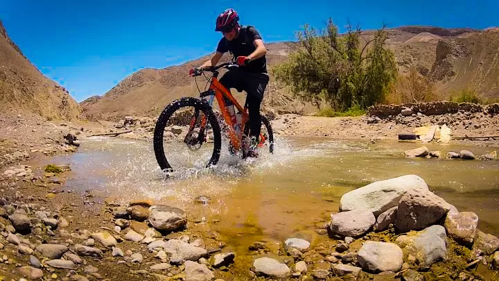 Photo of Rishikesh, Uttarakhand, India by Siddharth Sujan