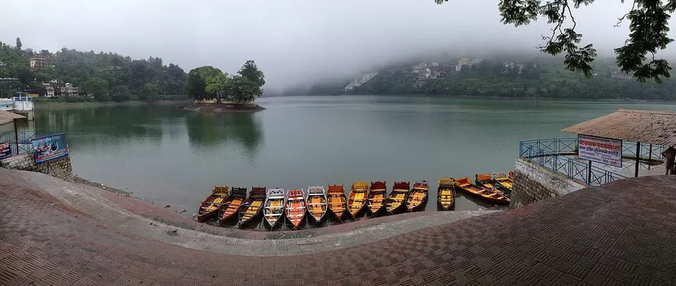 Photo of Bhimtal, Uttarakhand, India by Siddharth S