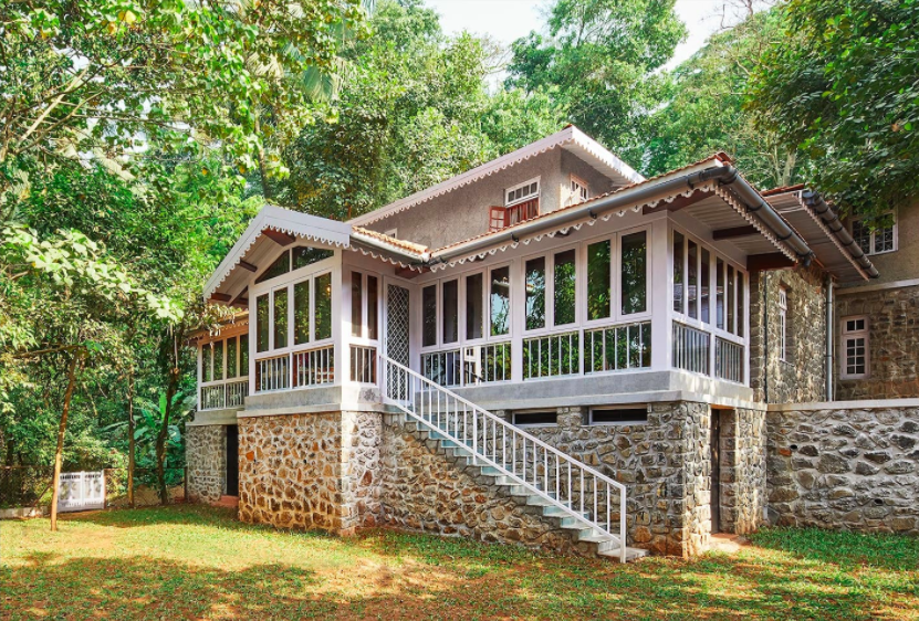 Photo of This 160-Year Old Parsi Villa In Khandala Is Just What You Need To Escape Mumbai's Madness! by Siddharth Sujan