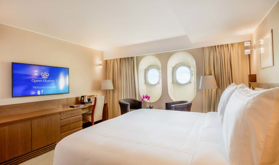 Photo of World's Greatest Cruise Liner Ship Is Now A Luxury Hotel, Giving Us Another Reason To Visit Dubai! 3/5 by Siddharth Sujan