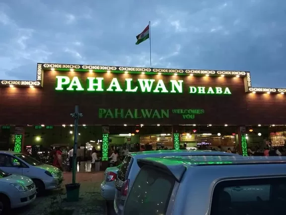 Photo of Pehalwan Vaishno Dhaba, Murthal, Haryana, India by Siddharth Sujan