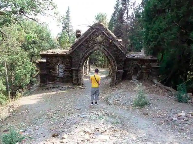 Photo of I Never Believed In Ghosts, Until I Spent Time In This Cemetery In Nainital 2/3 by Siddharth Sujan