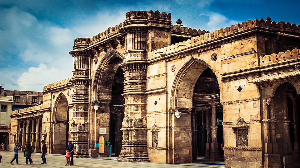 Photo of We Found the Ultimate Trick to Exploring the Most Vibrant Cities of India Like a Local! 3/4 by Anshul Sharma