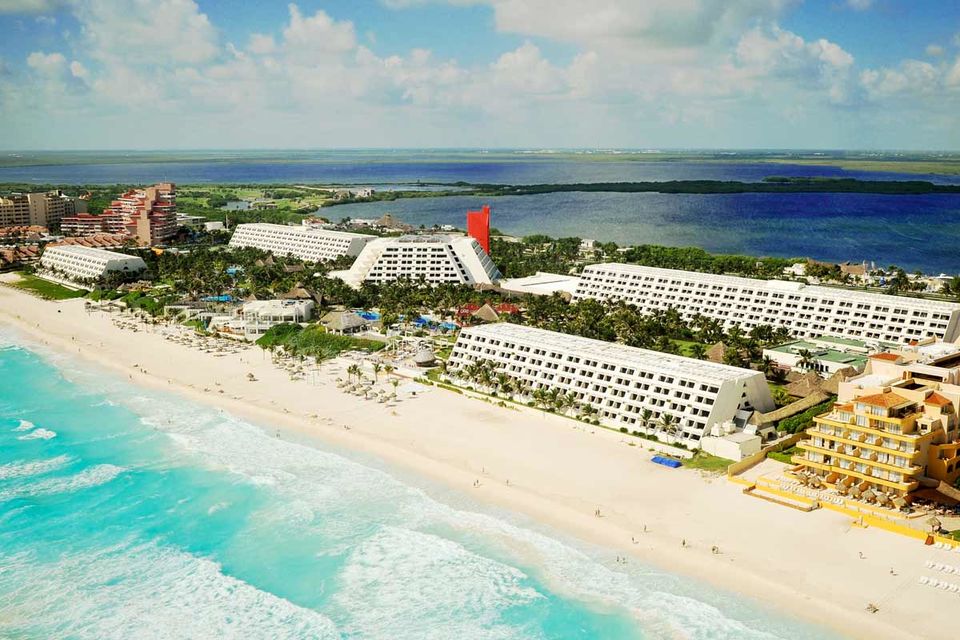 Photo of Can You Cancun? 3/3 by Devika Maheshwari