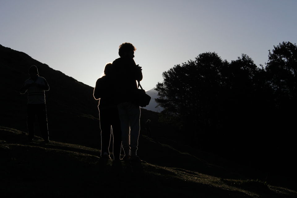 Photo of Saurkundi Pass - A Trail offers you to enjoy the timeless beauty of Kullu valley by Rishi Datta