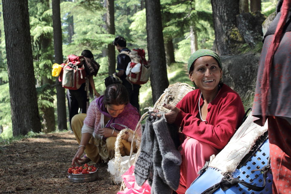 Photo of Saurkundi Pass - A Trail offers you to enjoy the timeless beauty of Kullu valley by Rishi Datta