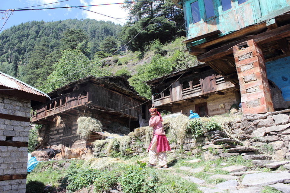 Photo of Saurkundi Pass - A Trail offers you to enjoy the timeless beauty of Kullu valley by Rishi Datta