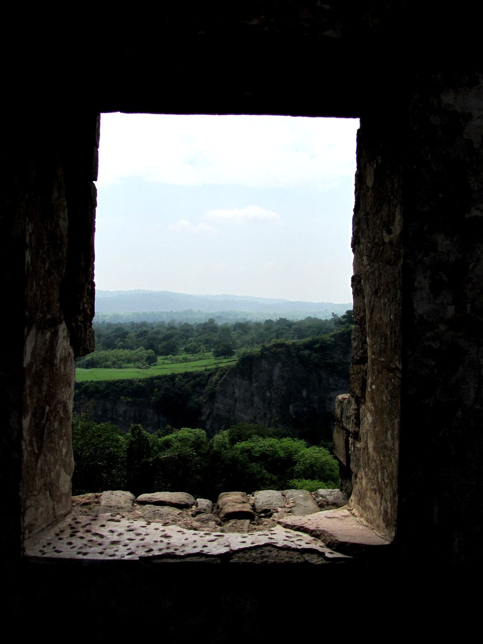 Photo of A fort in lap of mountains... 3/5 by Manu K K Verma