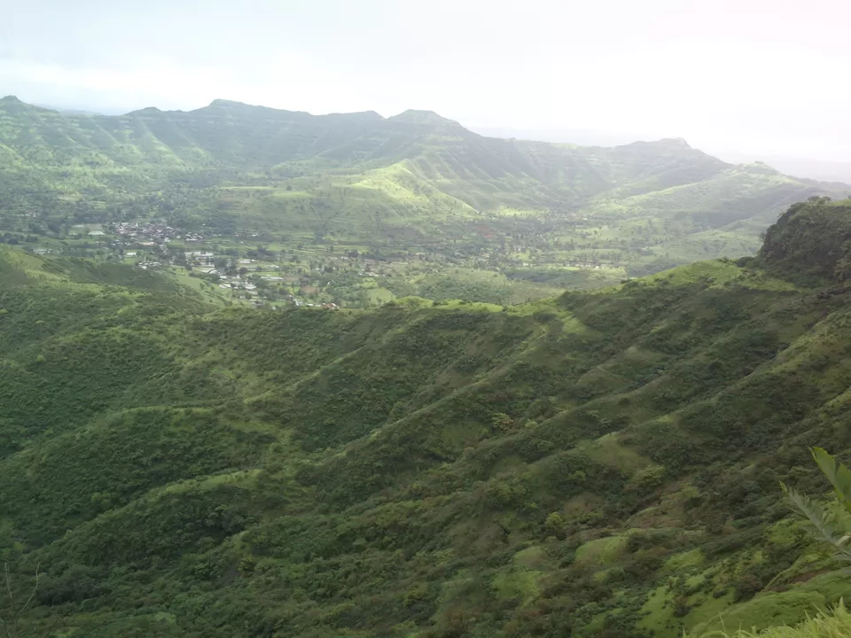 Photo of Sinhagad Fort, Thoptewadi, Maharashtra, India by theuncanny_traveller