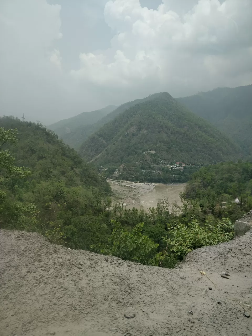 Photo of Rishikesh, Uttarakhand, India by theuncanny_traveller