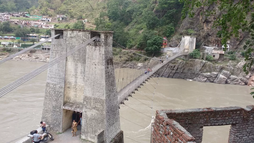 Photo of Rishikesh, Uttarakhand, India by theuncanny_traveller