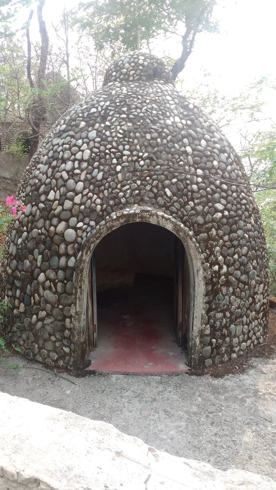 Photo of The Beatle's Ashram, Swarg Ashram, Rishikesh, Uttarakhand, India by theuncanny_traveller