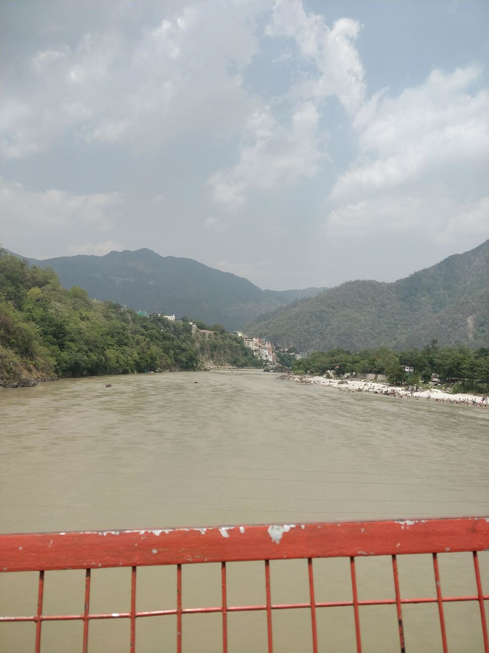 Photo of Rishikesh, Uttarakhand, India by theuncanny_traveller