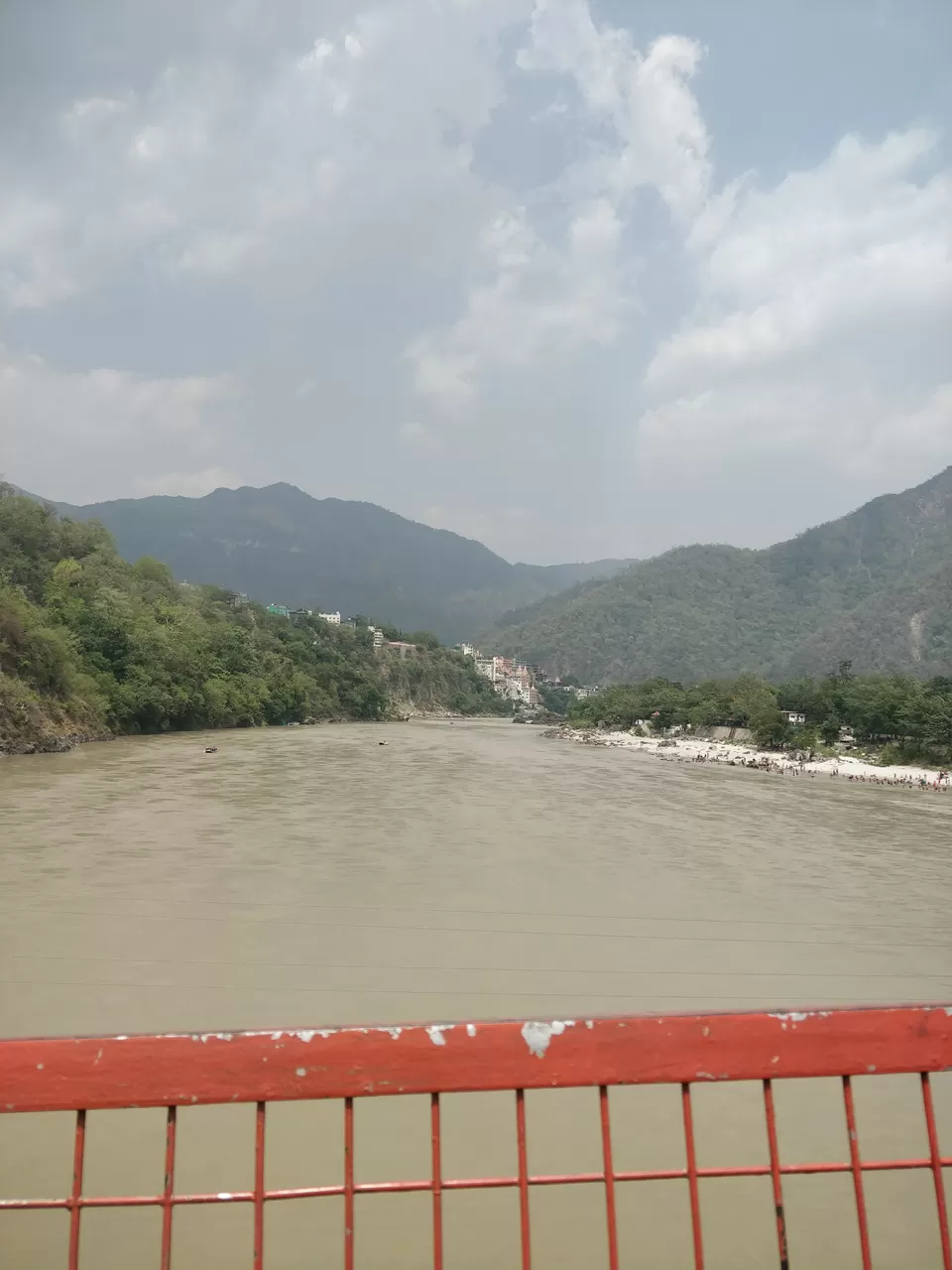 Photo of Rishikesh, Uttarakhand, India by theuncanny_traveller