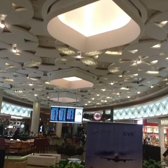 Photo of Chhatrapati Shivaji International Airport, Navpada, Vile Parle East, Vile Parle, Mumbai, Maharashtra by theuncanny_traveller