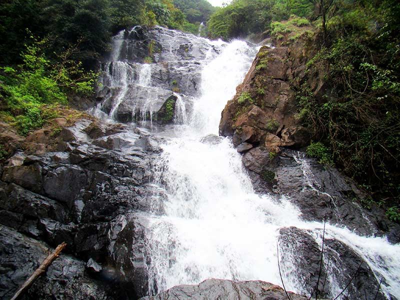 Photo of Tambdi Surla Waterfalls 1/1 by Vivek Kamat
