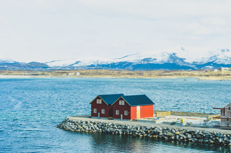 Photo of Why a road trip to Lofoten Islands, Norway has to be on everyone's bucket-list! by Yamini Gupta