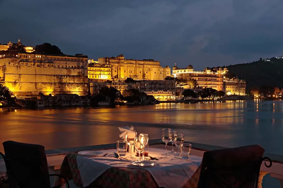 Photo of Ambrai Ghat, Udaipur, Rajasthan, India by Sonali Gupta