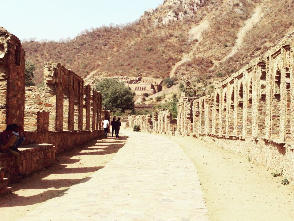 Photo of Bhangarh Fort, Bhangarh, Rajasthan, India by Tatwadarsi Dash