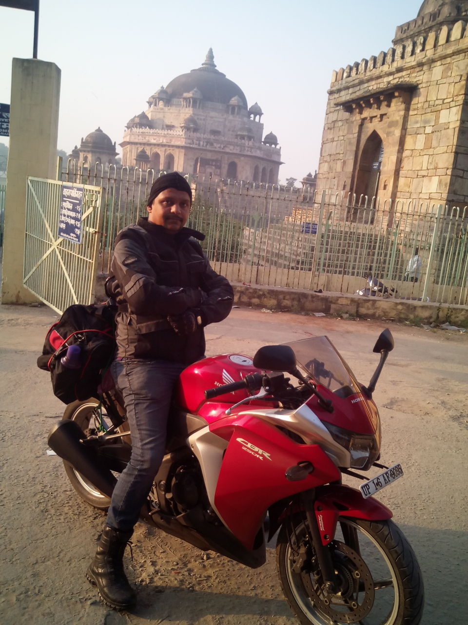 Photo of Delhi to Dhanbad on a motorcycle. My first travelogue. by Kaushik Ghoshal