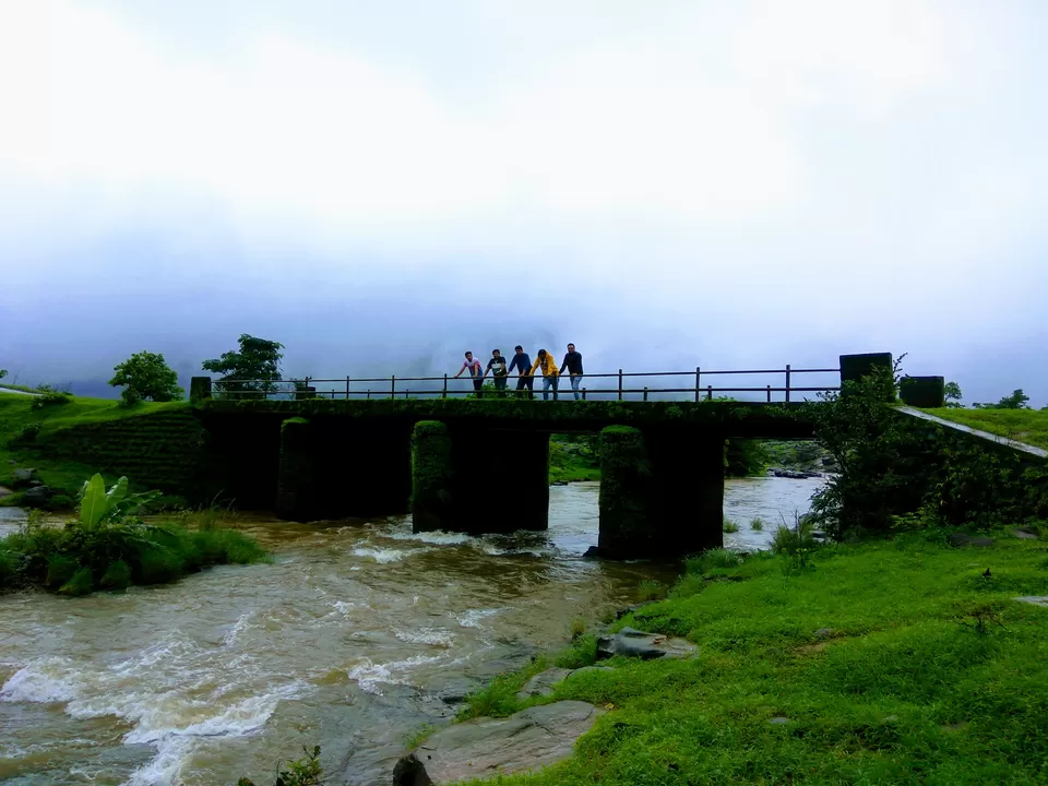Photo of Tamhini Ghat Waterfall, Pune, Maharashtra, India by Manoj D Kashyap