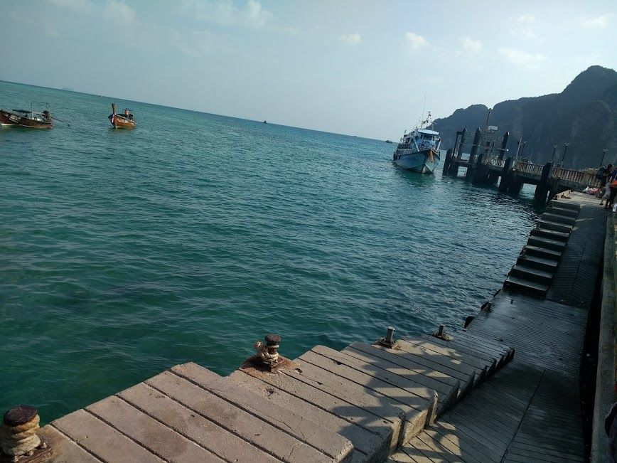 Photo of Phi Phi Island : The beauty crown of Thailand 14/39 by Bhumika Mehta