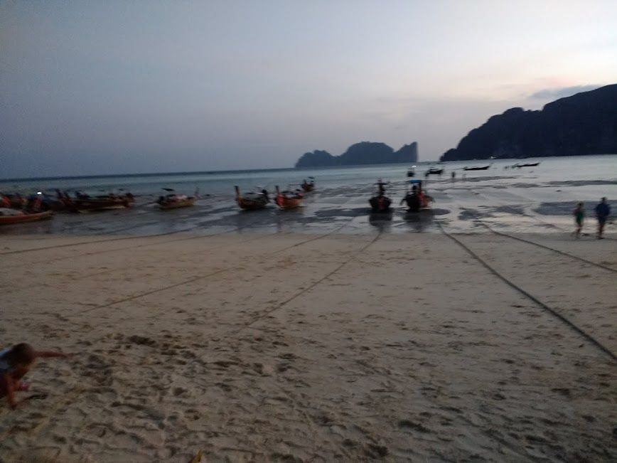 Photo of Phi Phi Island : The beauty crown of Thailand 24/39 by Bhumika Mehta