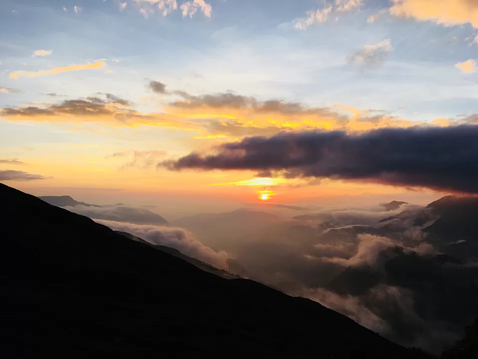 Photo of Bhagwa Basa, Roopkund Trail, Uttarakhand, India by Sreya Mantena