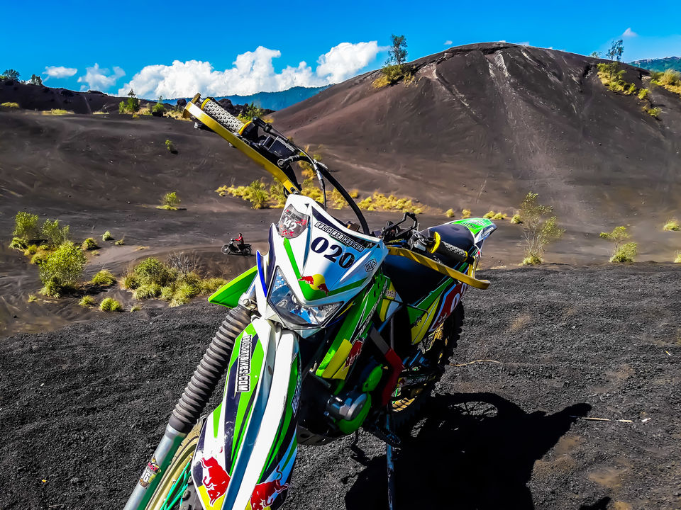 Photo of Dirtbiking And Exploring the Volcanic Beauty of Mount Batur 3/4 by Richa Devi