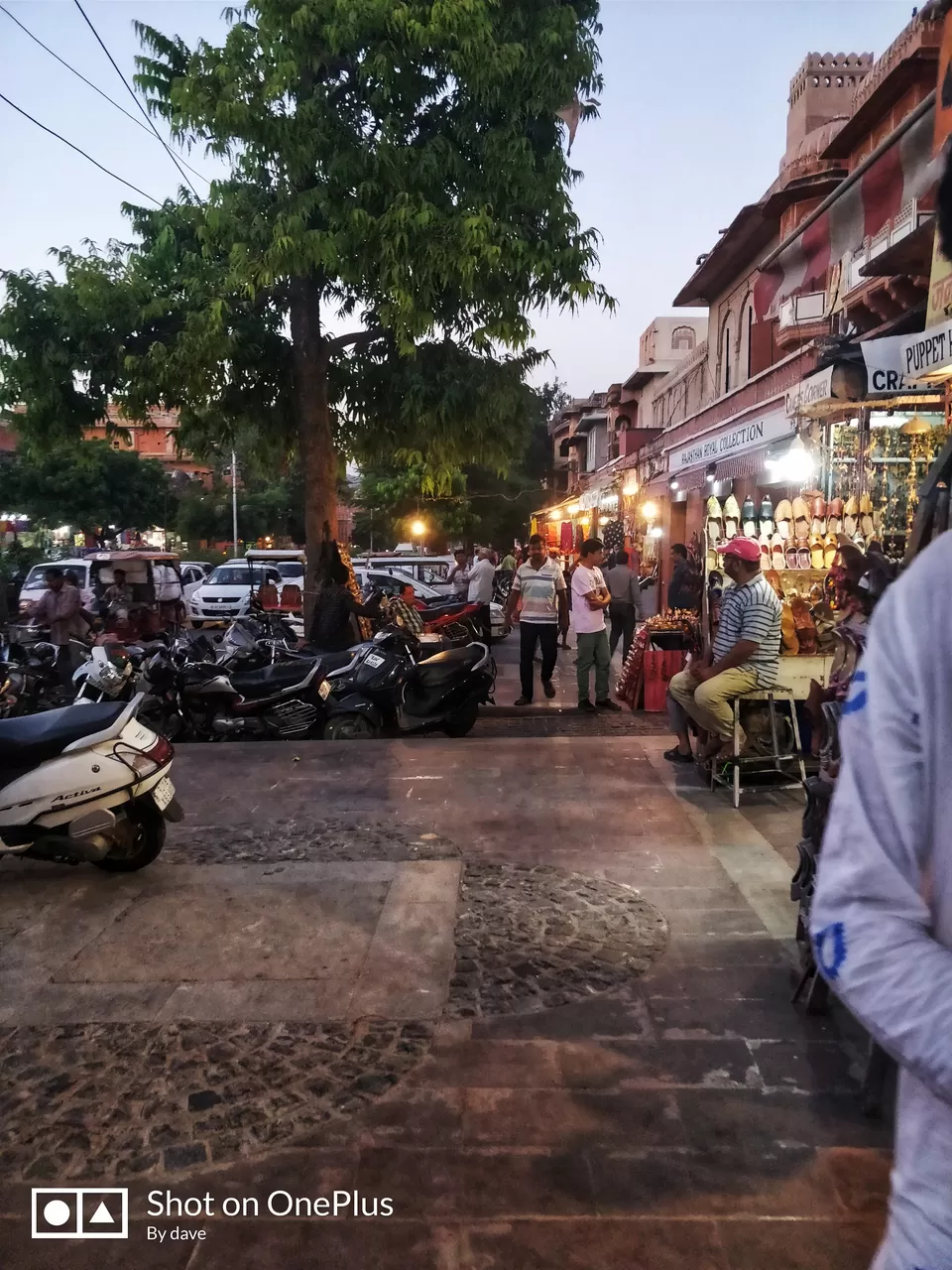 Photo of Tripolia Bazar, Badi Choupad, Pink City, Jaipur, Rajasthan, India by Whereyougo_thereyouare