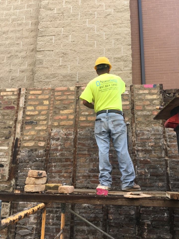 Photo of 5 Questions to Ask Before Hiring an Tuckingpoint Contractor in Chicago 1/2 by Khalil45rt