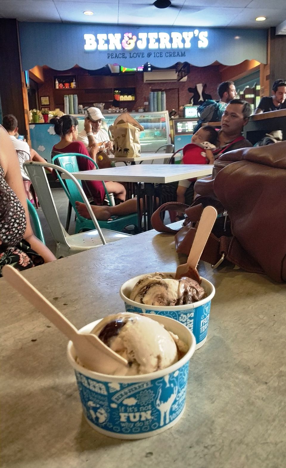 Photo of Food trailing in Singapore... All the scrumptious food without a dent in your wallet! by Ashutosh Patil
