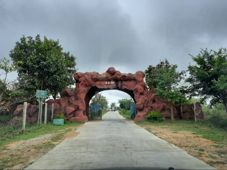 Photo of Melukote by Udaya Shankar Das