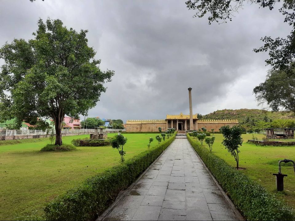 Photo of Melukote by Udaya Shankar Das