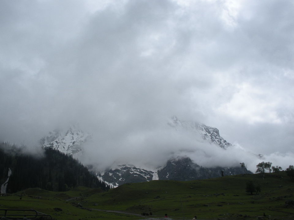 Photo of Family sojourn to Kashmir: Paradise on earth 4/15 by Dishita.1210
