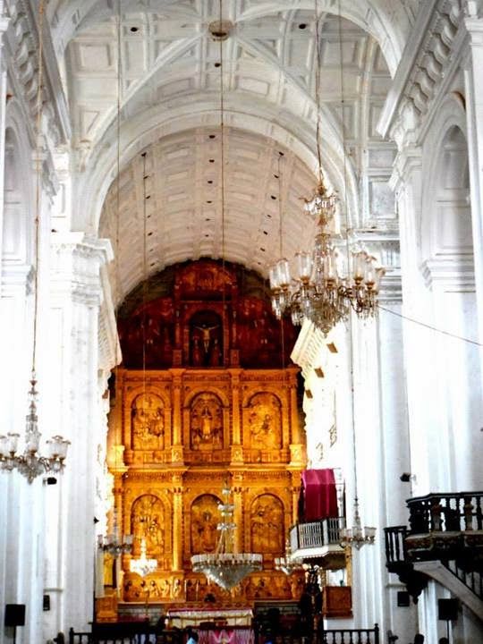 Photo of Sé Cathedral, Velha Goa, Goa, India by Veeral Pathak